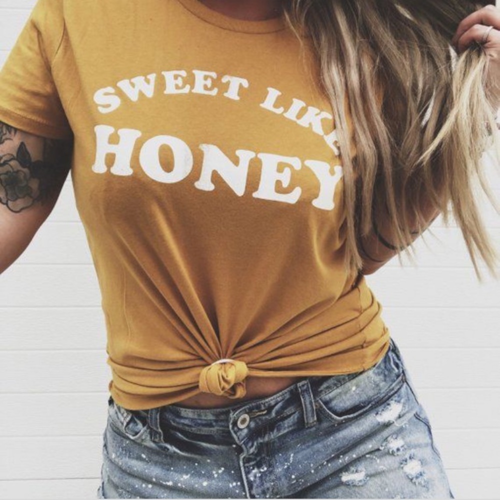 XL SWEET LIKE HONEY TEE